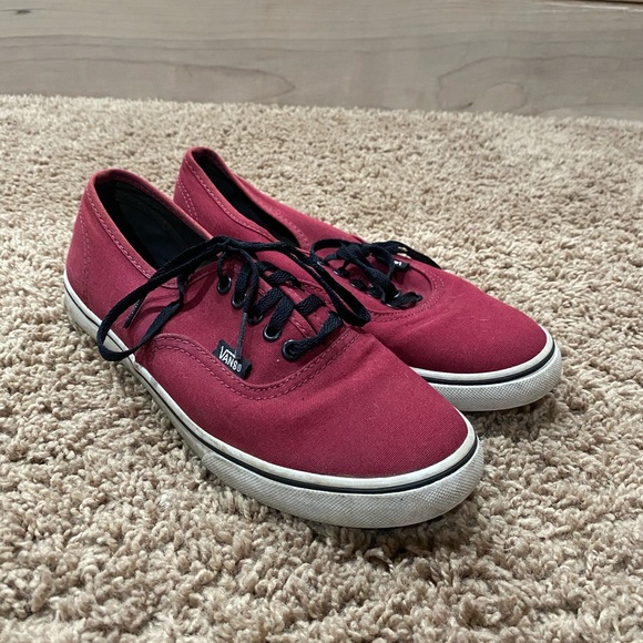 low top maroon vans